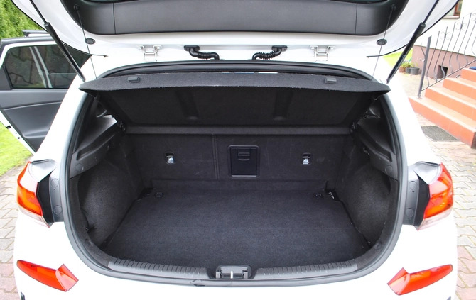 Hyundai I30 cena 65555 przebieg: 160000, rok produkcji 2019 z Skoki małe 781